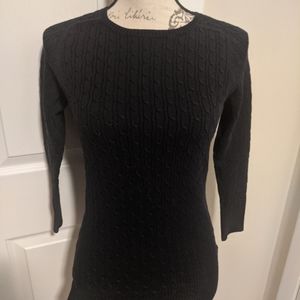 Ladies Gap navy blue 3/4 sleeve sweater